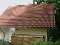 Vorherige Dacheindeckung in Ziegelrot. Vorherige Dacheindeckung in Ziegelrot.